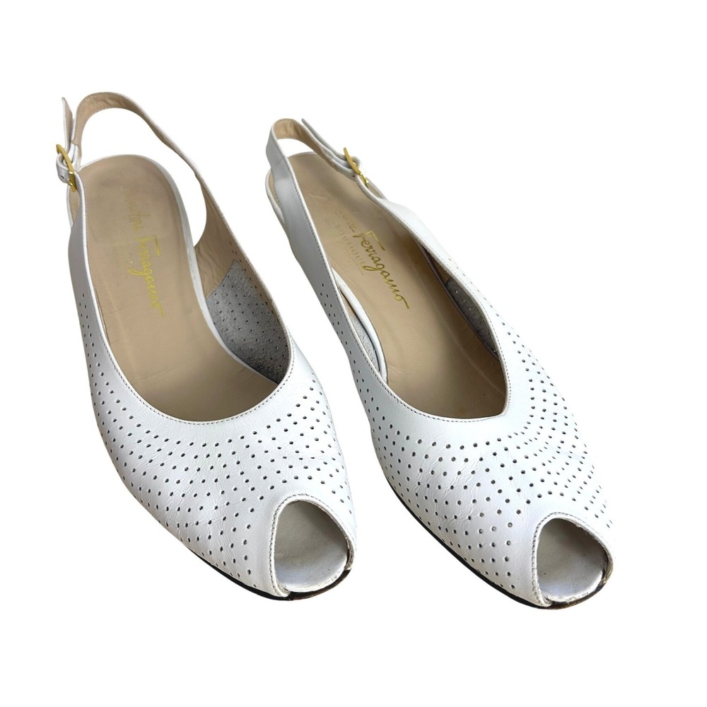 Salvatore Ferragamo heel 9 AA White Cloe Slingback vintage‎ Peep Toe old money